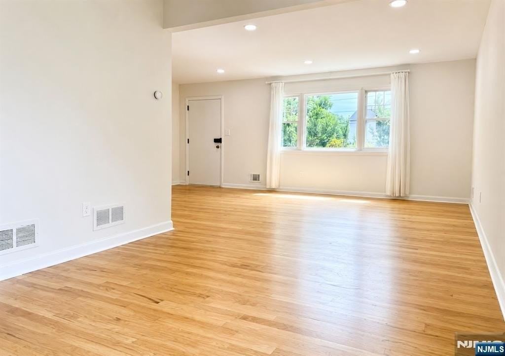 6 Rose Ct - Photo 4 of 16