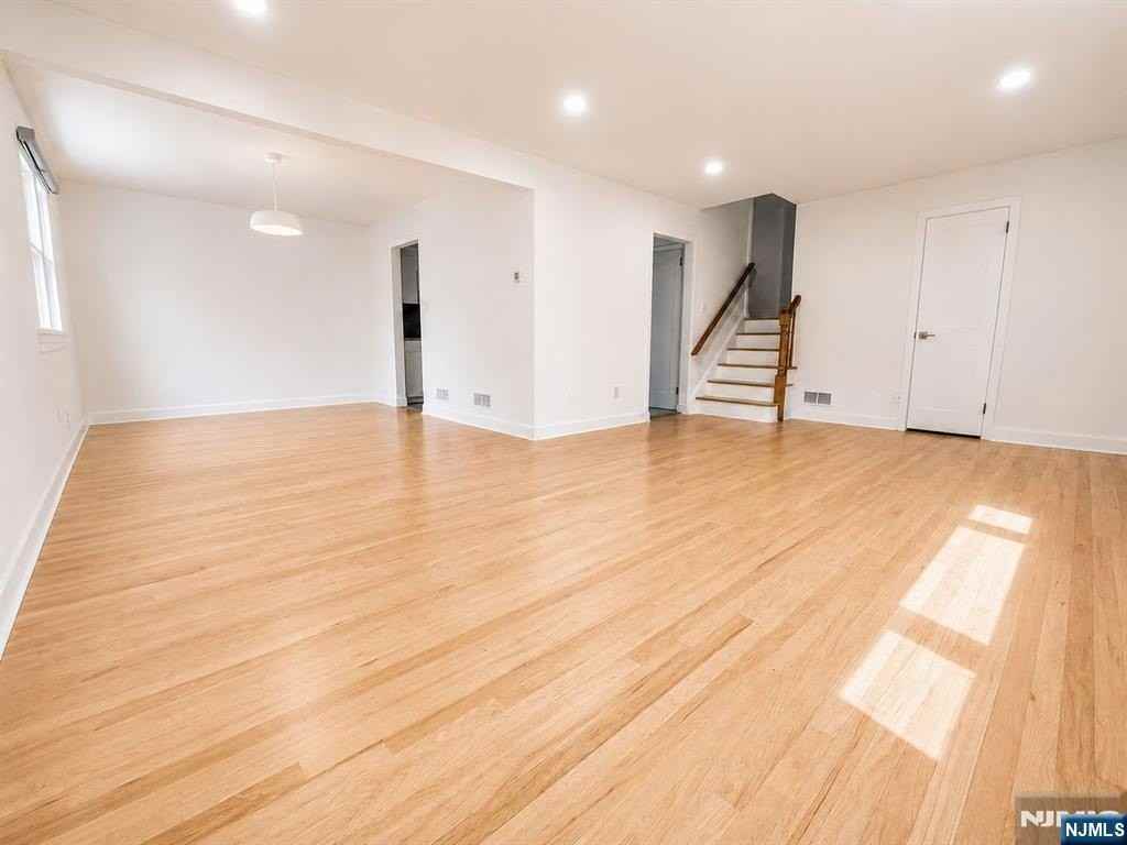 6 Rose Ct - Photo 5 of 16