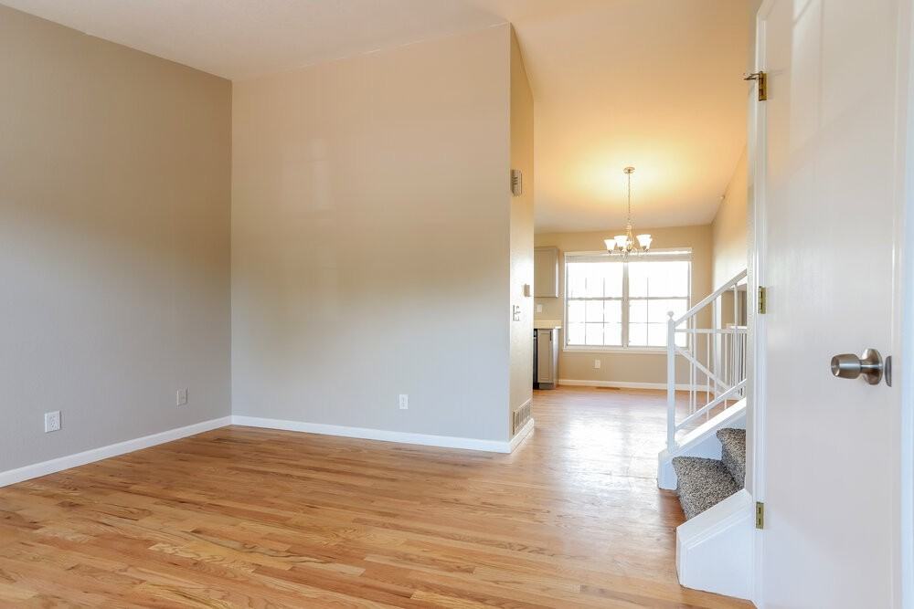 16393 Goldenrod Way - Photo 6 of 19