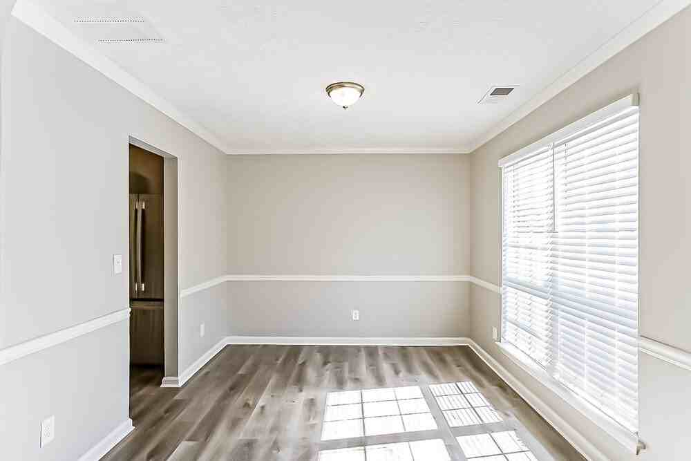 7144 Springchase Way - Photo 7 of 17