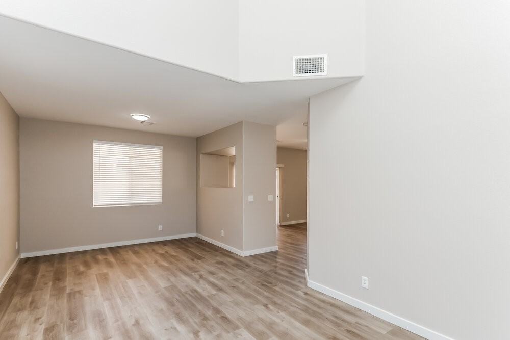 111 Willow Dove Ave - Photo 4 of 17