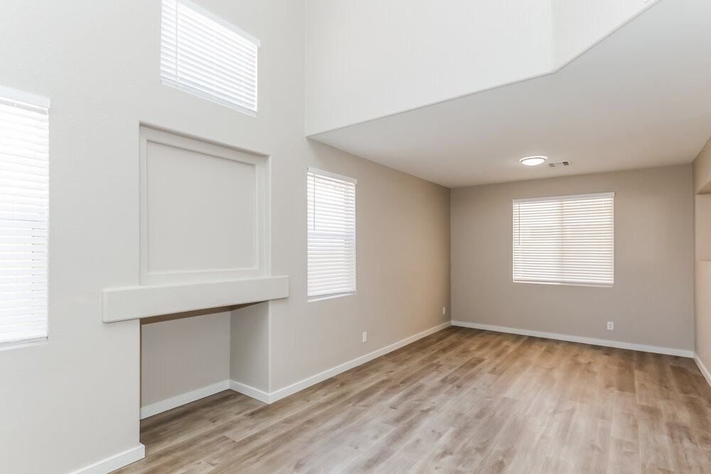 111 Willow Dove Ave - Photo 5 of 17