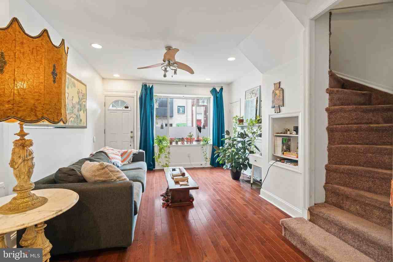 1224 E Columbia Ave