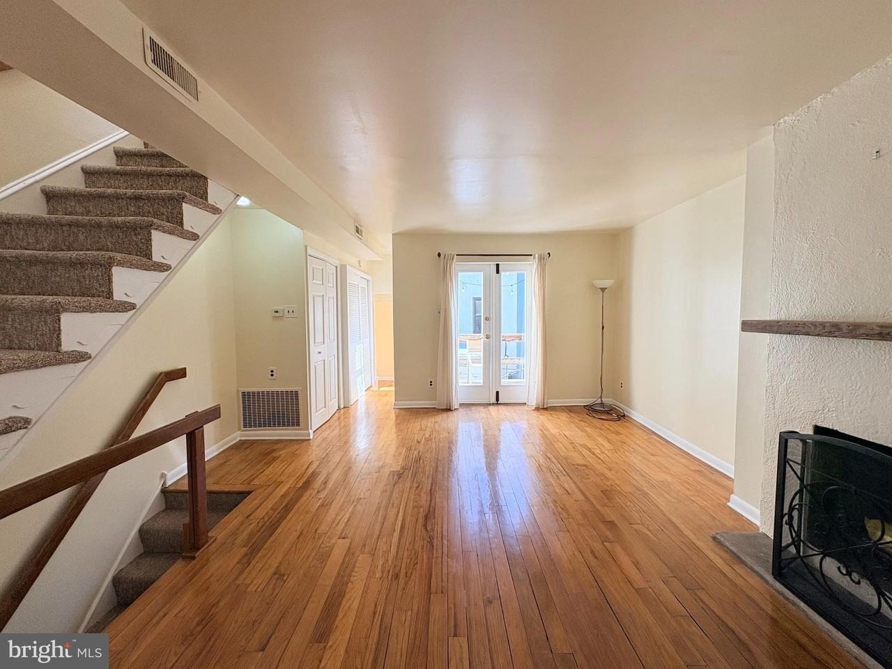 1512 Naudain St #2ndFL - Photo 2 of 18