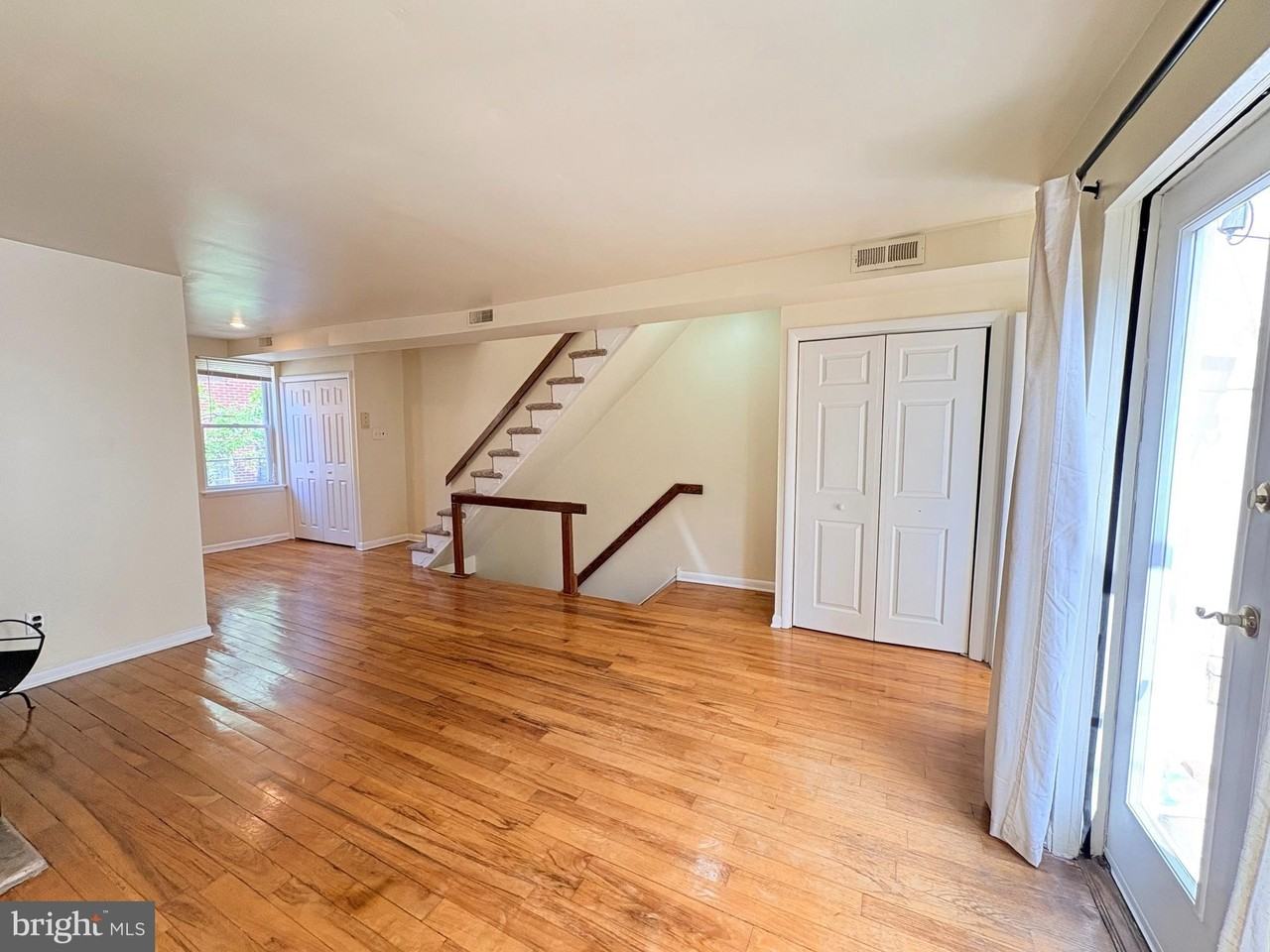 1512 Naudain St #2ndFL - Photo 4 of 18