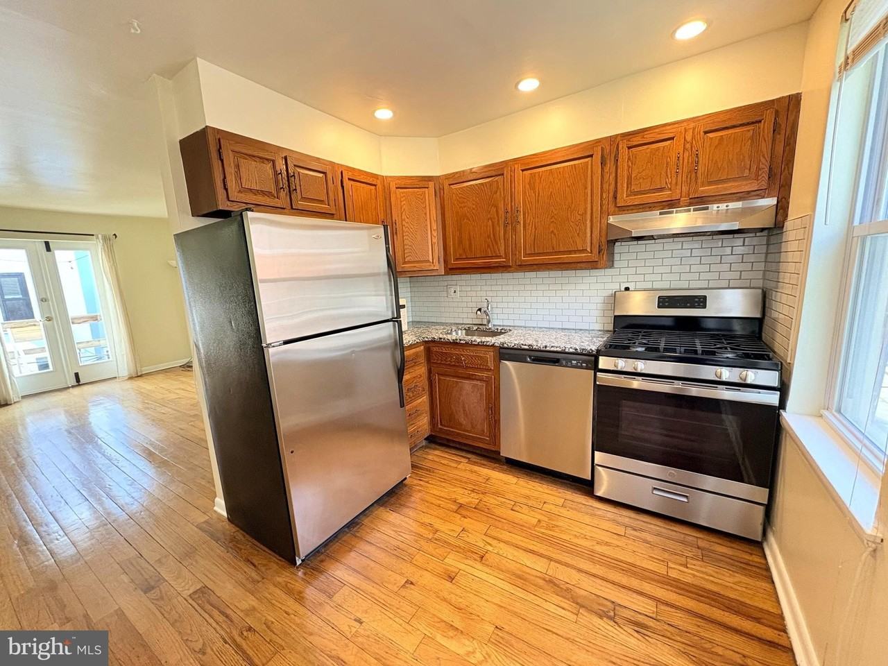 1512 Naudain St #2ndFL - Photo 6 of 18