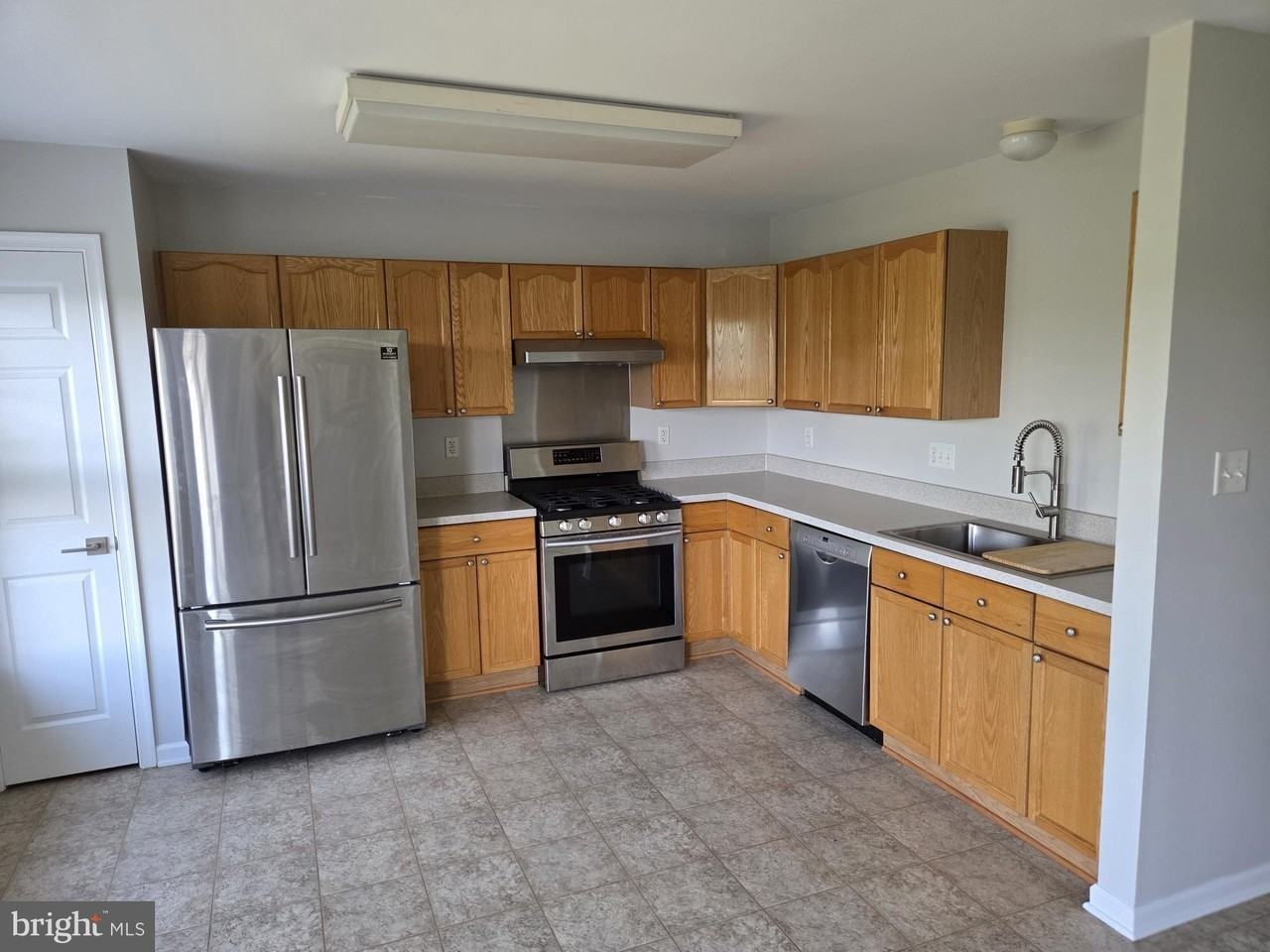 403 Hupps Hill Ct - Photo 4 of 21