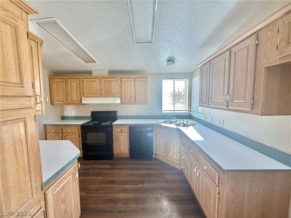 6450 Vicki Ann Rd - Photo 4 of 9