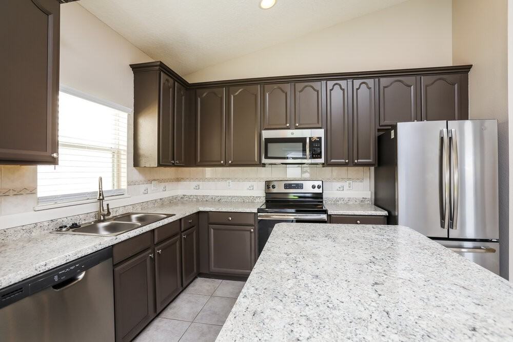 4408 Creeks Run Blvd - Photo 7 of 17