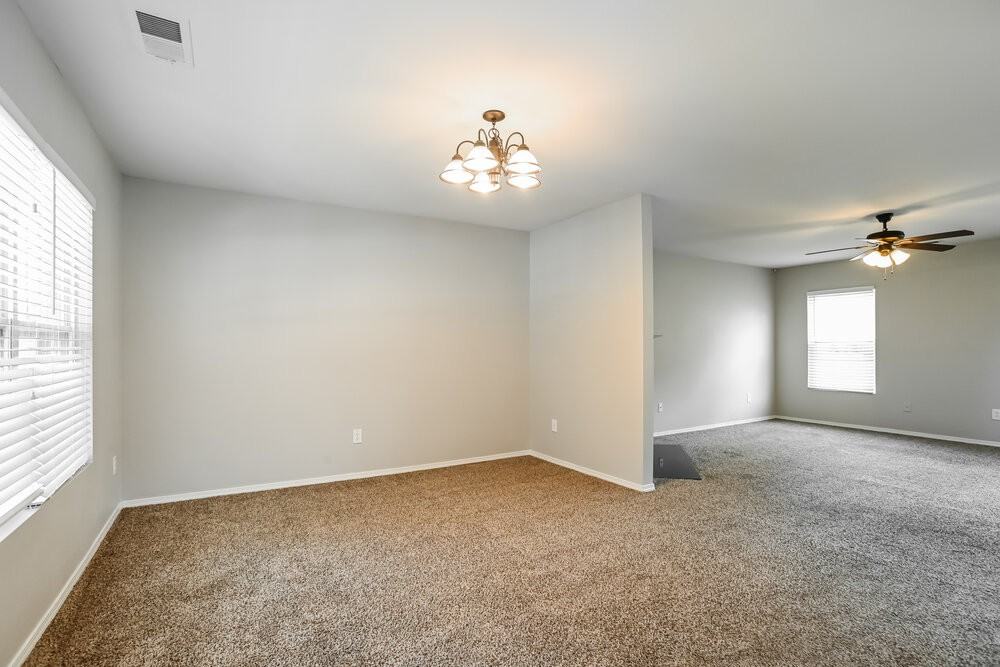 12034 Red Leaf Dr - Photo 5 of 17