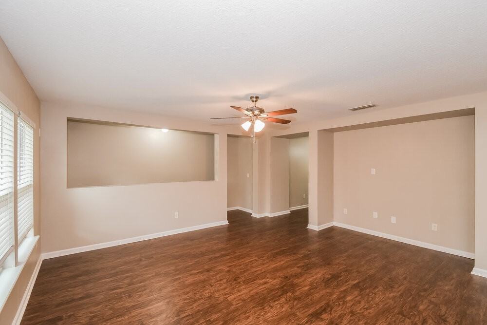 3859 Marsh Bluff Dr - Photo 3 of 16