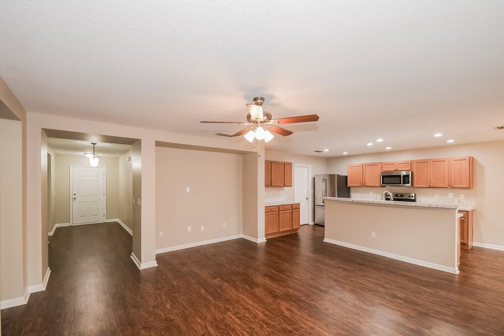 3859 Marsh Bluff Dr - Photo 4 of 16