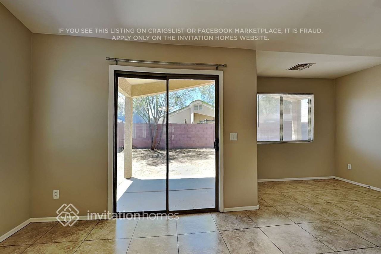 3319 W Sunland Ave - Photo 5 of 19