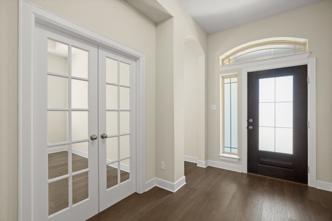 20317 Martin Ln - Photo 4 of 40