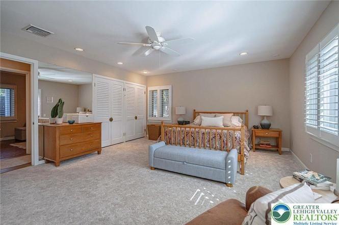 1013 N Marshall St - Photo 3 of 17