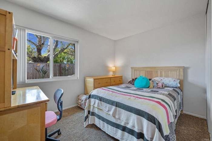 425 Blueridge Pl - Photo 7 of 12
