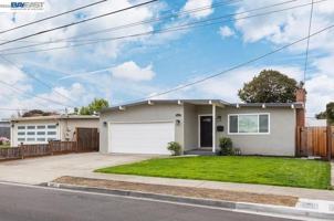 featured image of 36637 Burdick St