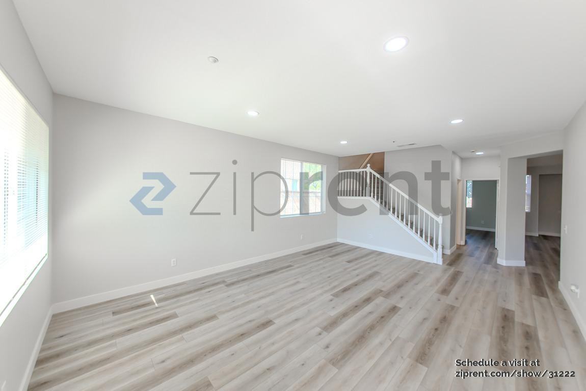 11113 Sassafras Ct - Photo 4 of 41