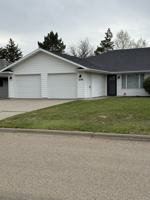 featured image of 1009 34th Ave Sw #NA