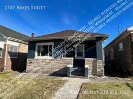 featured image of 1707 Hayes St