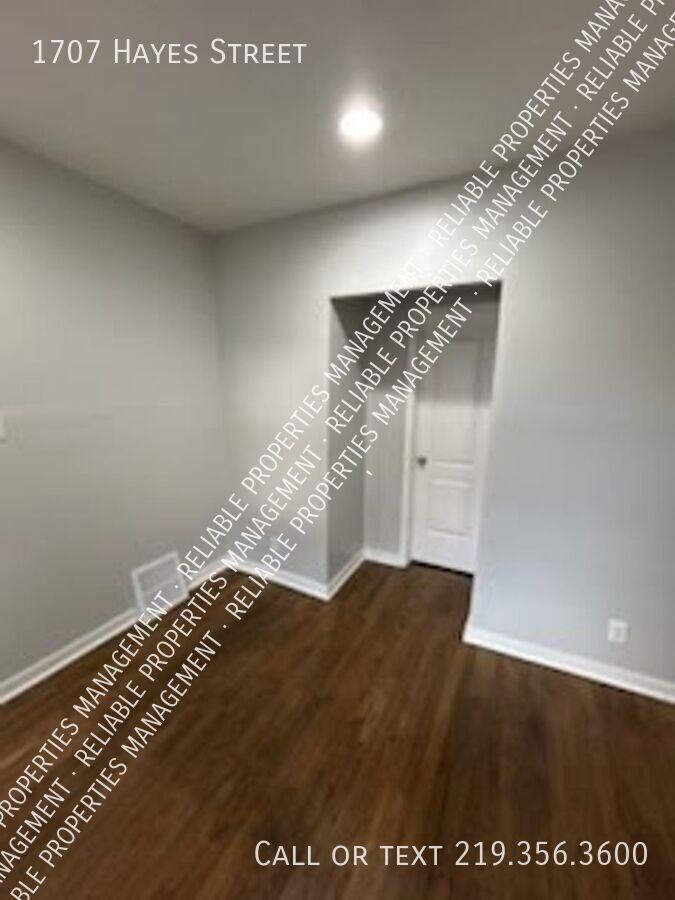 1707 Hayes St - Photo 5 of 22