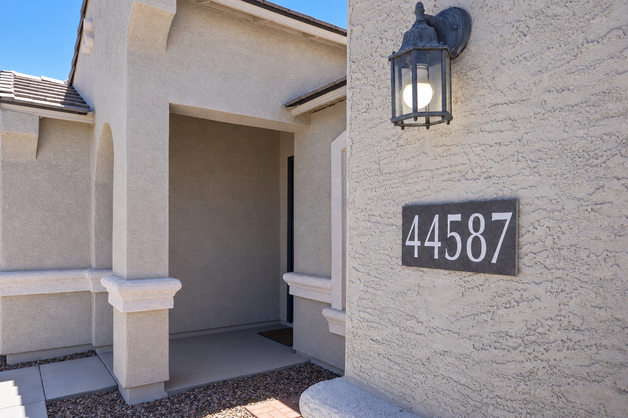 44587 W Palo Amarillo Rd - Photo 4 of 39