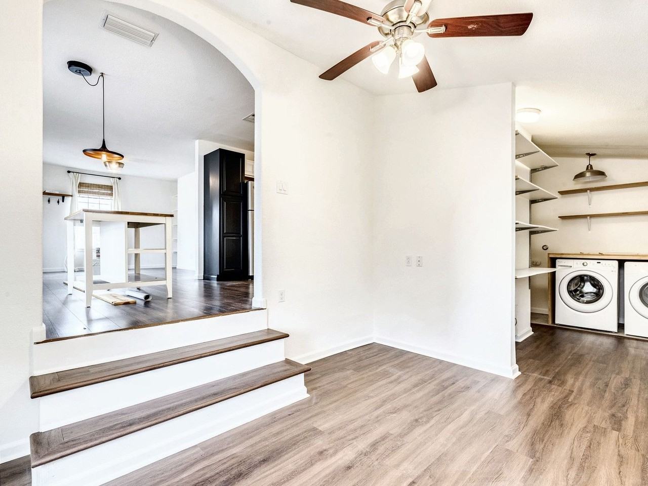 5607 Samuel Huston Ave - Photo 7 of 26