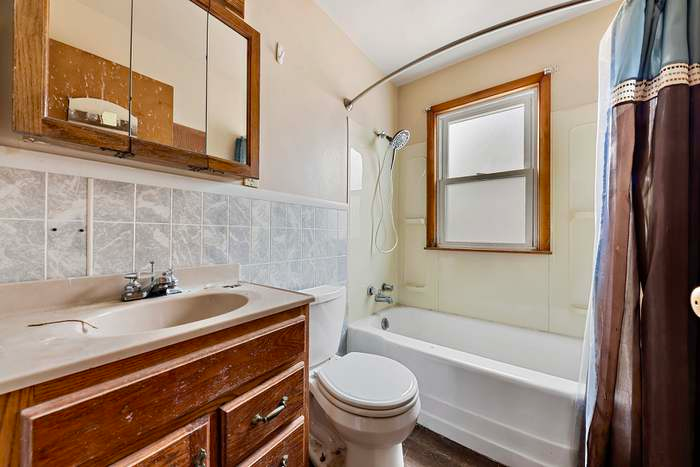1827 Pierson Pkwy - Photo 5 of 9