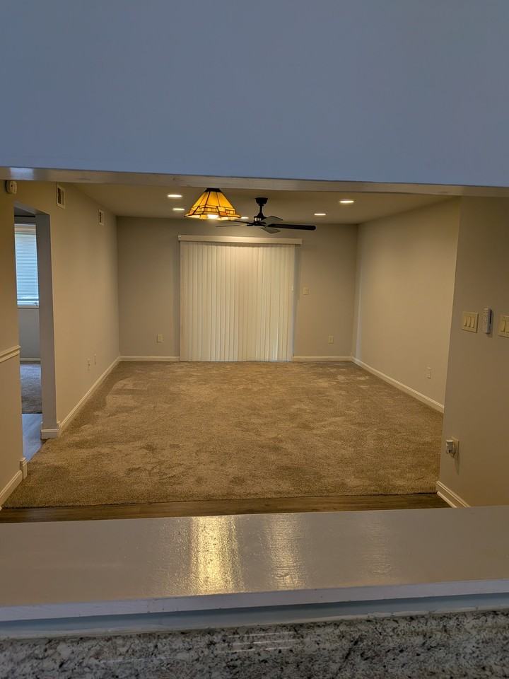 22024 Gloucester Ct #B5 - Photo 2 of 9