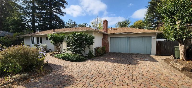 4088 Laguna Way - Photo 2 of 35