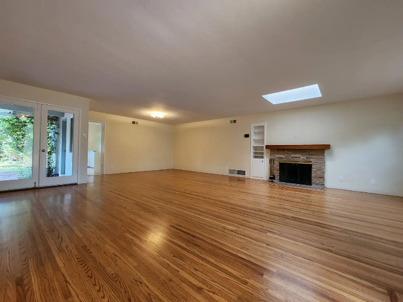 4088 Laguna Way - Photo 5 of 35