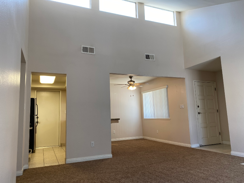 500 White Ln - Photo 2 of 12