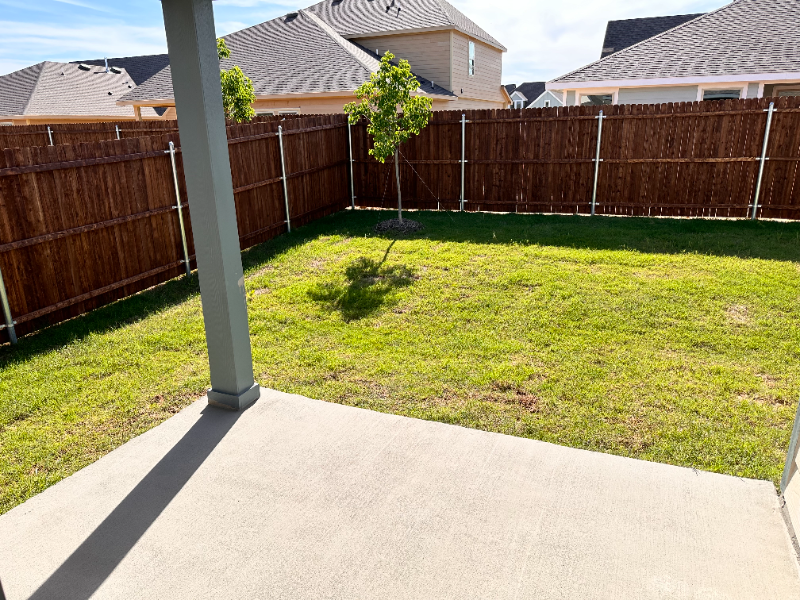 2330 Hydrangea Dr - Photo 3 of 26