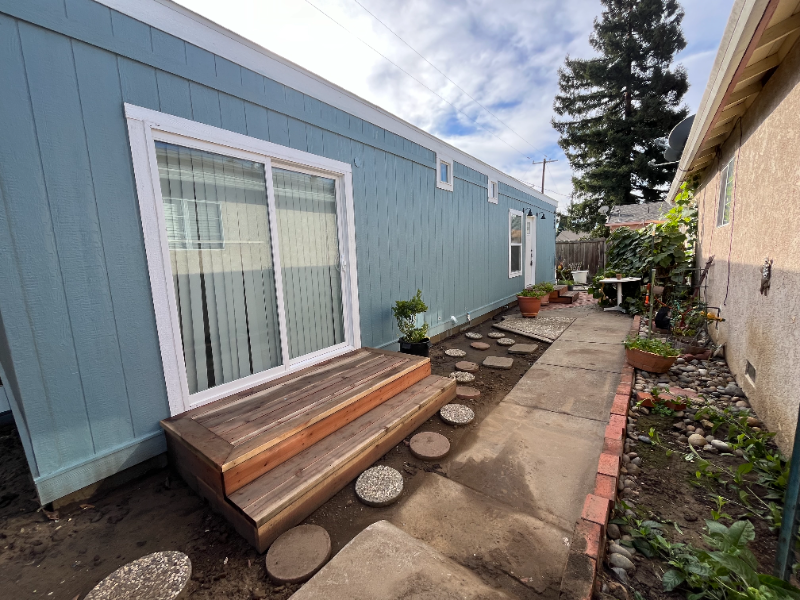 4412 Sloat Rd - Photo 5 of 11