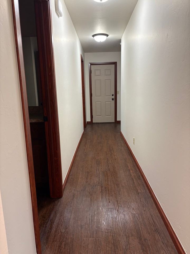 1615 E Lawter Rd - Photo 3 of 12