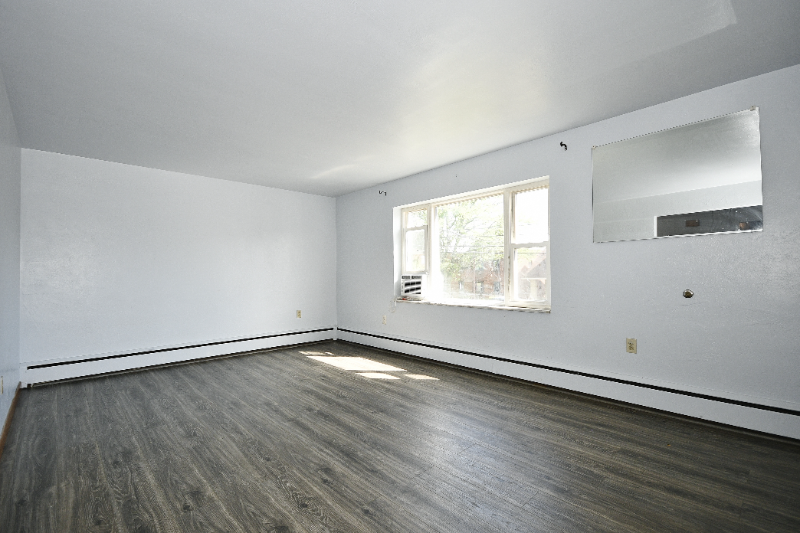 2236 Brownsville Rd - Photo 2 of 20