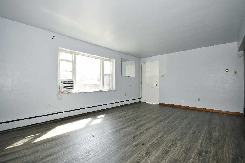 2236 Brownsville Rd - Photo 3 of 20