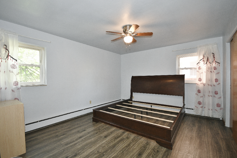 2236 Brownsville Rd - Photo 4 of 20