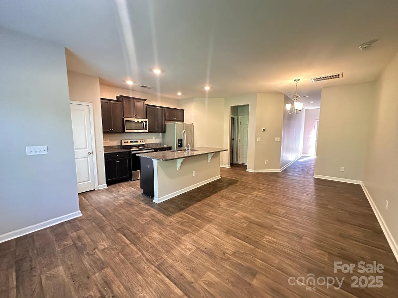 6029 Guildford Hill Ln - Photo 4 of 15
