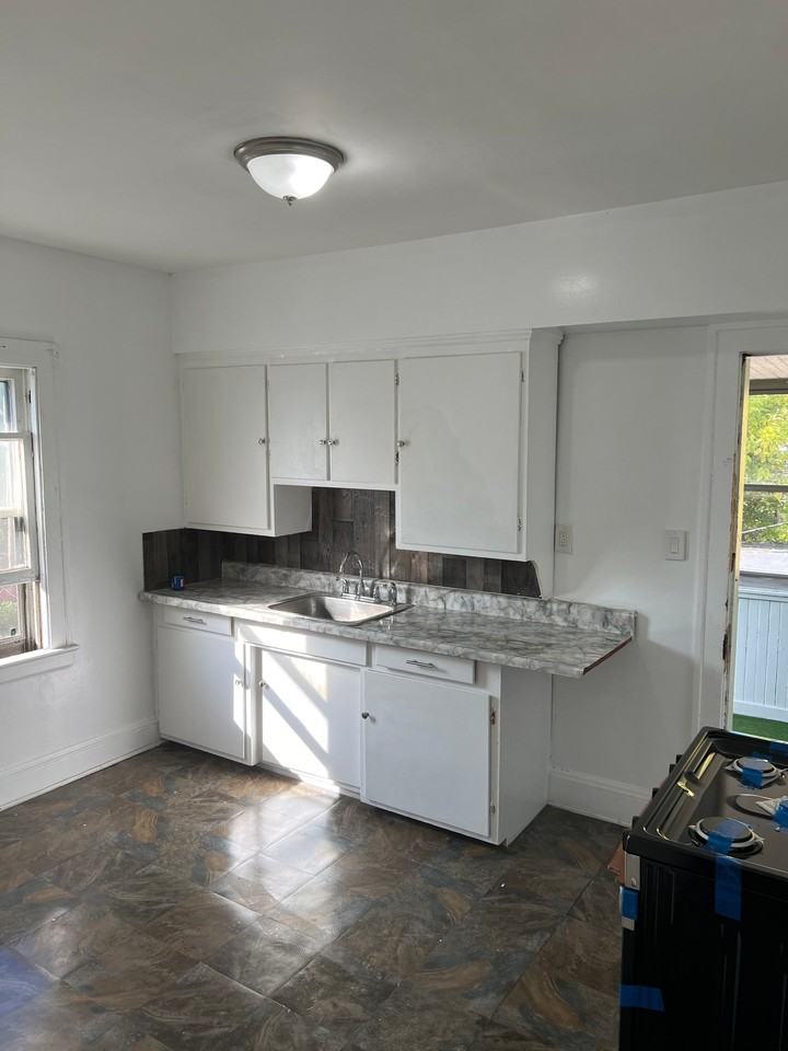 12209 Corlett Ave #4 - Photo 2 of 6