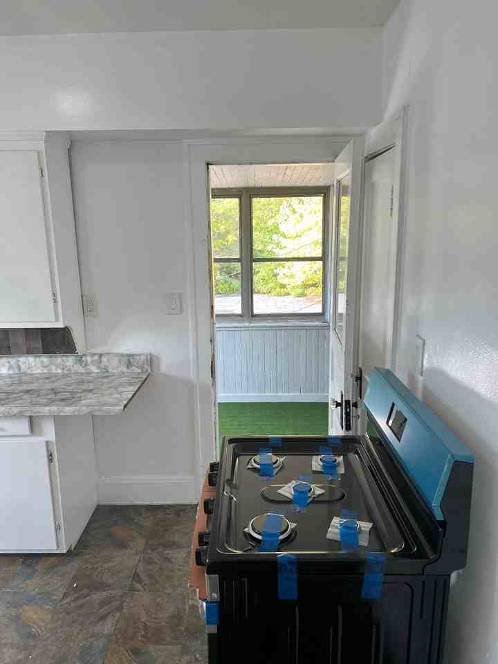 12209 Corlett Ave #4 - Photo 3 of 6