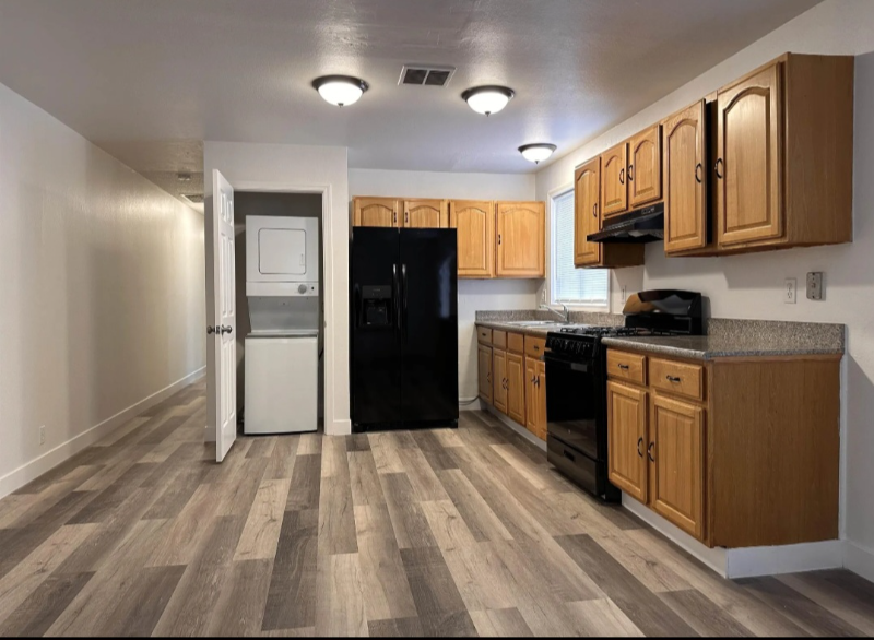 2373 Foothill Blvd #D - Photo 2 of 5