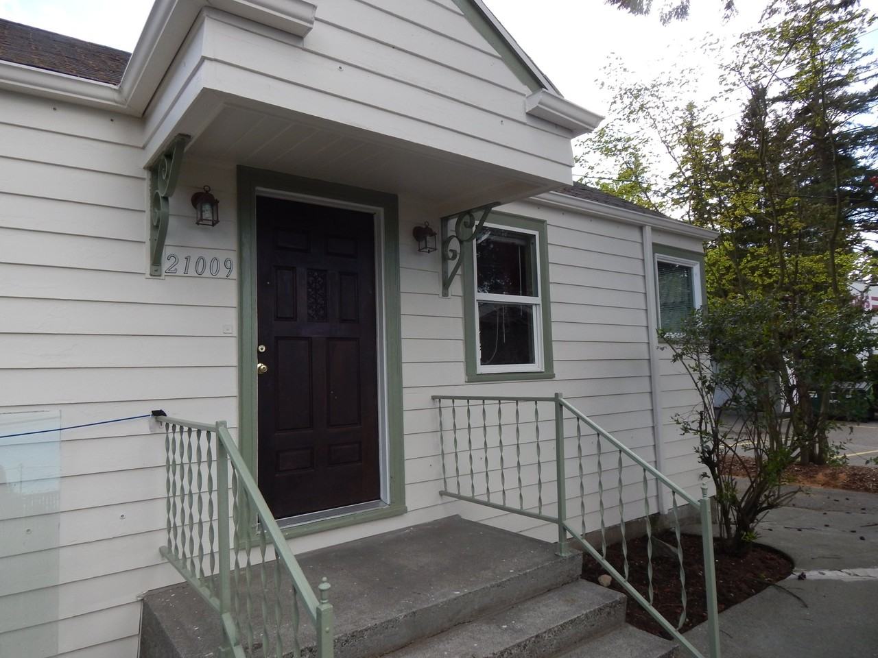 21009 67th Ave W - Photo 2 of 12