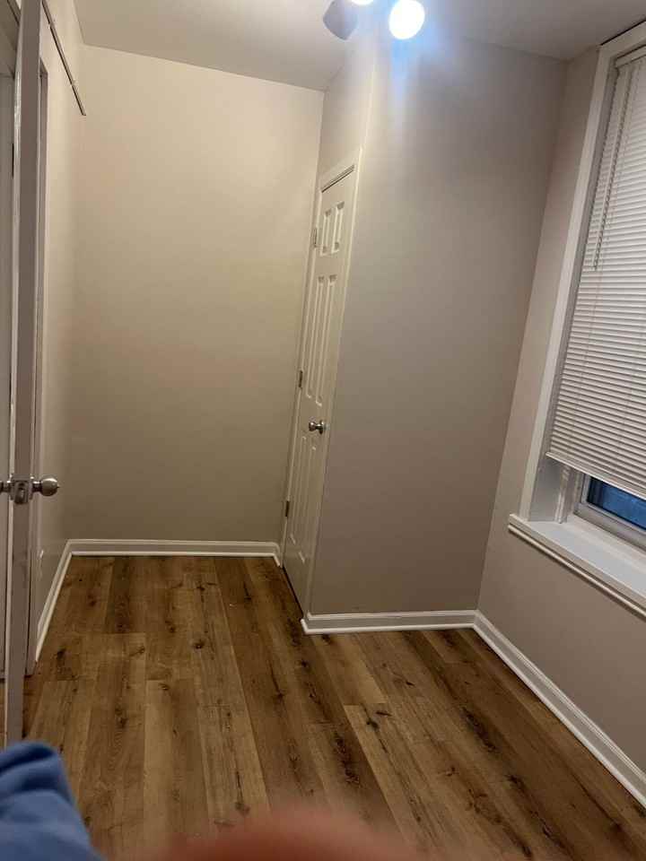 1512 N Greenview Ave - Photo 6 of 9