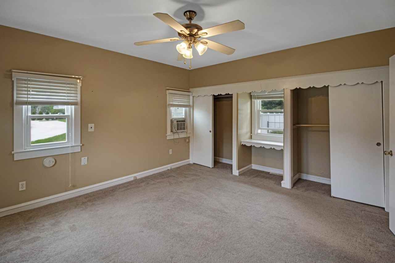 514 N Main St - Photo 7 of 19
