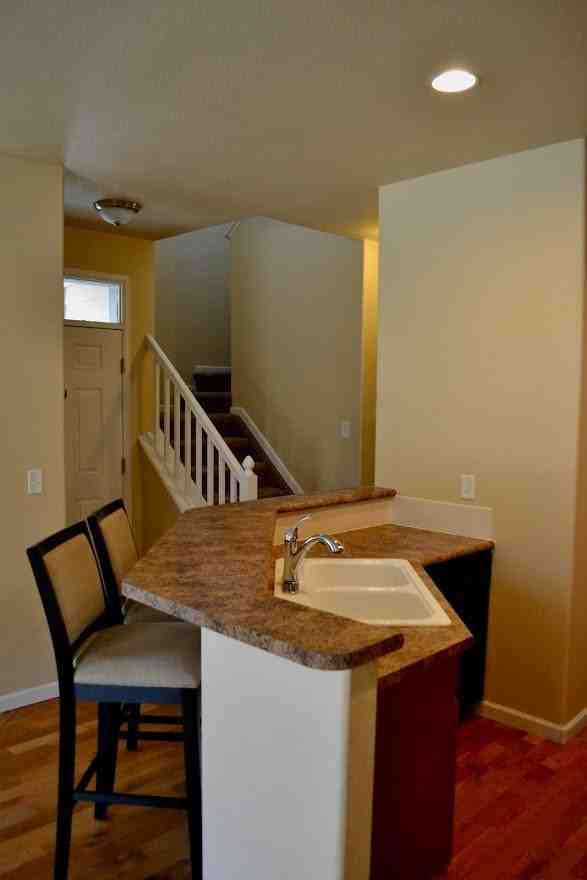 2921 Kansas Dr #L - Photo 4 of 8