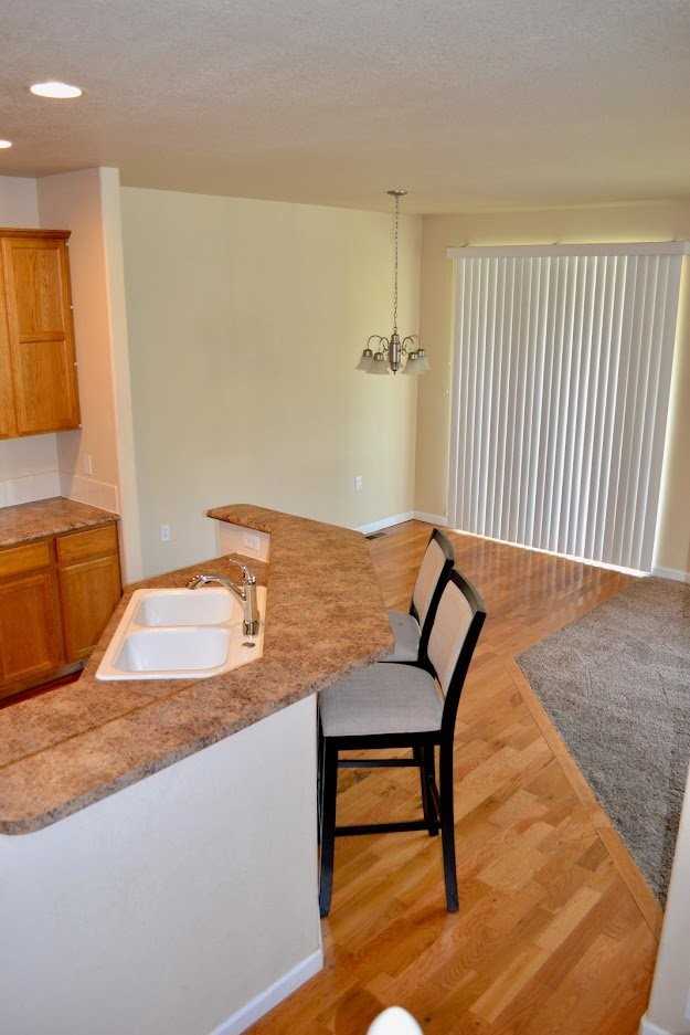 2921 Kansas Dr #L - Photo 5 of 8
