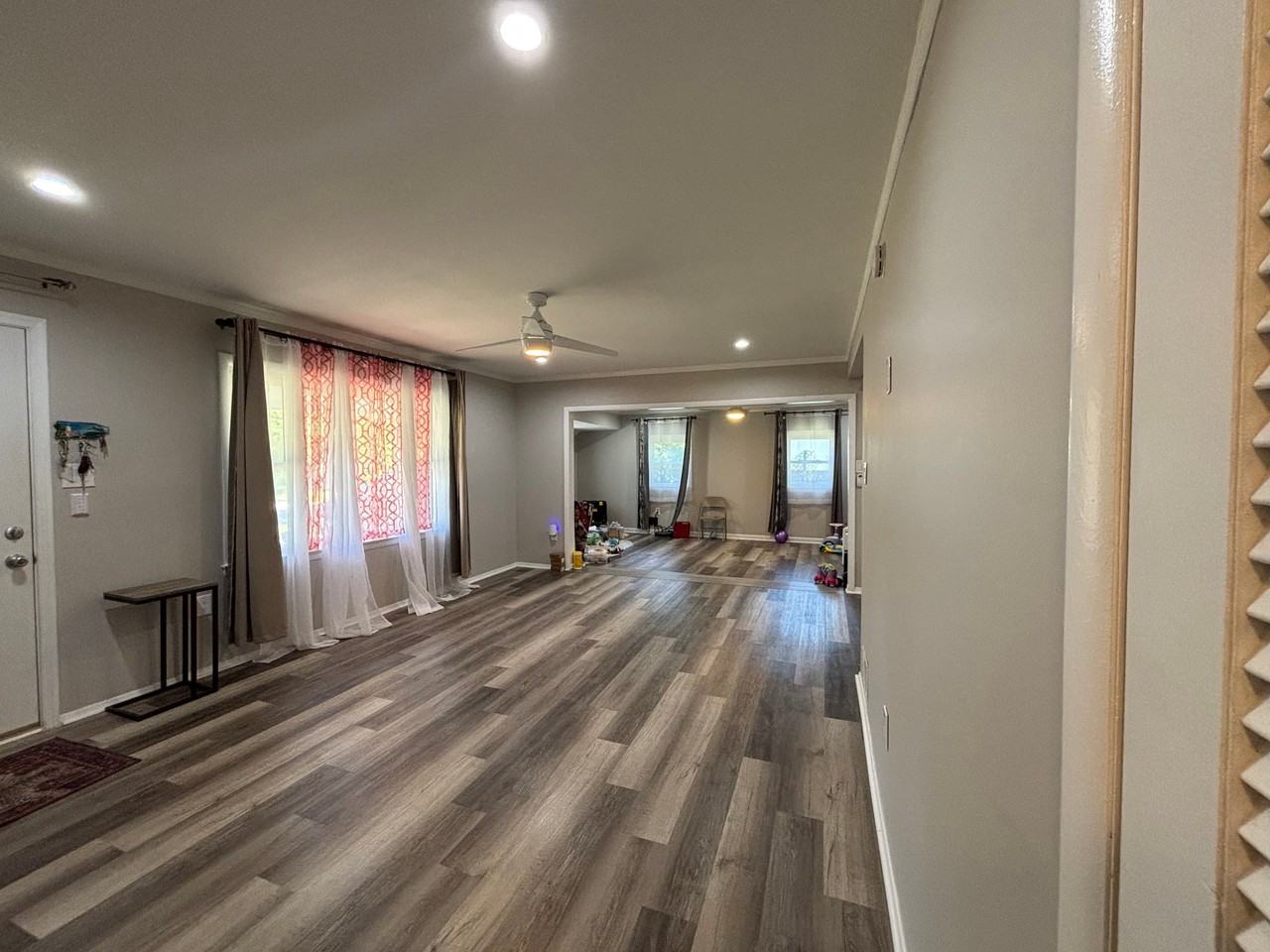 8208 Keeler St - Photo 5 of 19