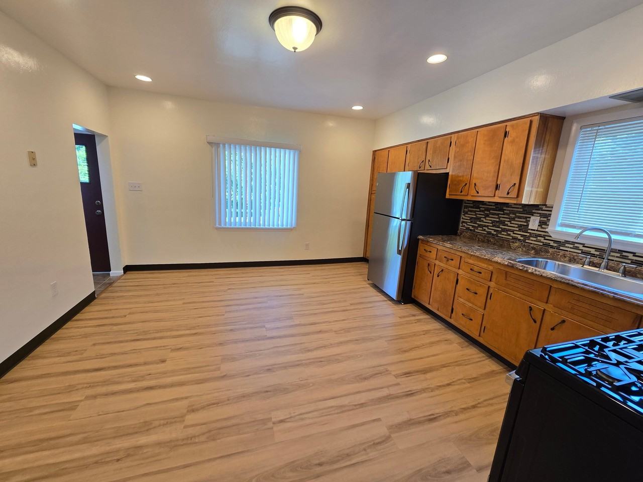 1340 5th St - Photo 7 of 20