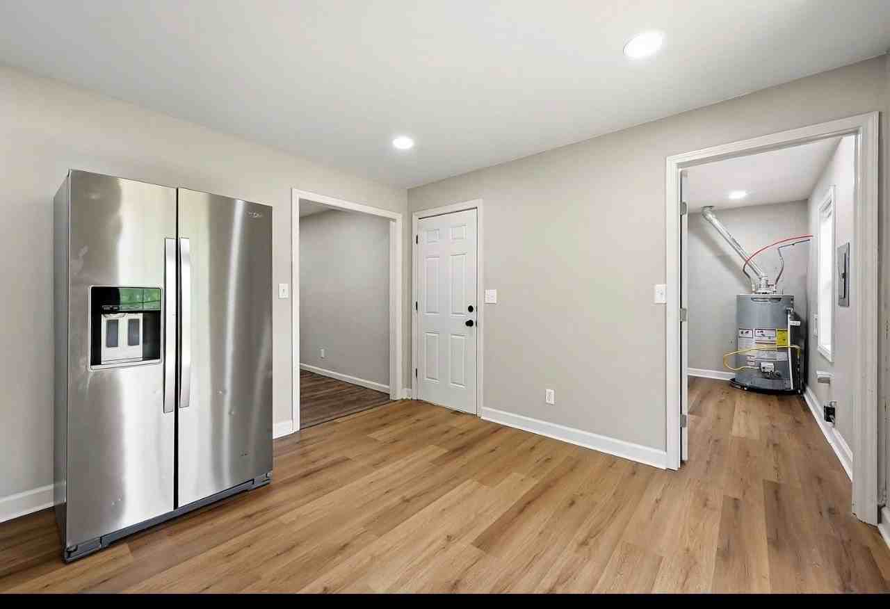 7317 Elm Ave - Photo 4 of 18